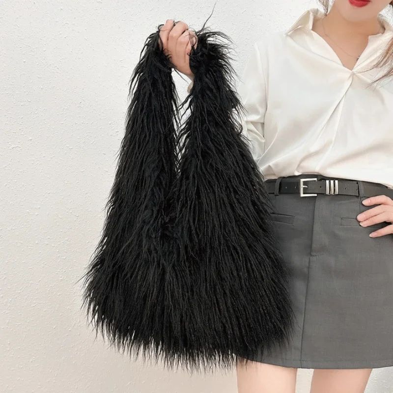 2025 NOVAS Bolsas de Ombro Pelúcia Lã Femininas Y2k Hot Girls Bolsa Saco com Cordão de Pele Sintética Moda Feminina Bolsas de Mão Peludas Tote