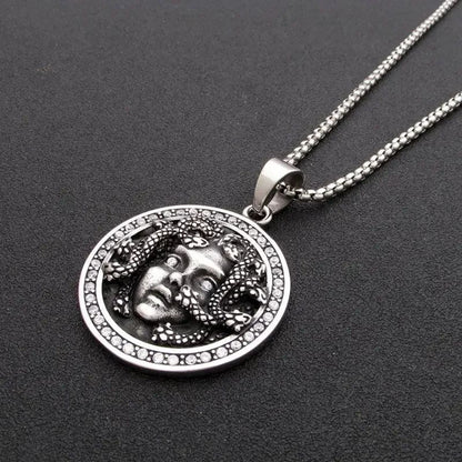 Colar de Pingente de Caveira Demoníaca Enrolada de Cobra Gótica Vintage para Homens Meninos Festa de Rock Halloween Joia de Presente