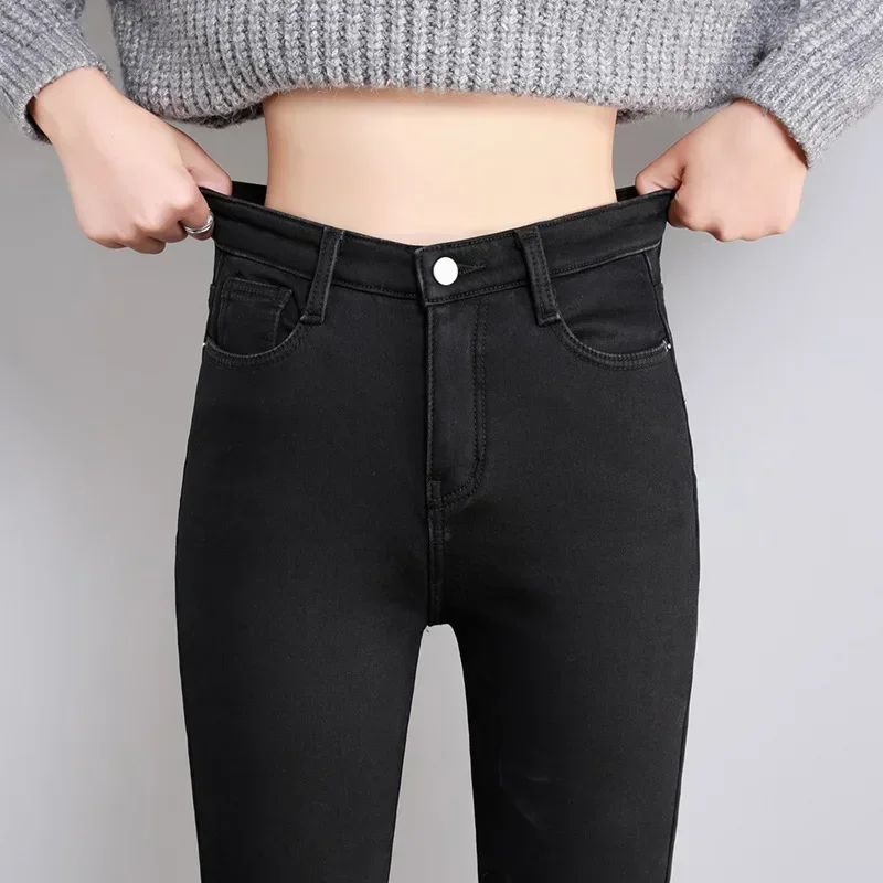 Winter Lady Thermal Plush Jeans Snow Warm Stretch Jeans Hot Sale High Waist Fleece Pants Female Straight Leg Denim Trousers