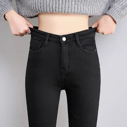 Winter Lady Thermal Plush Jeans Snow Warm Stretch Jeans Hot Sale High Waist Fleece Pants Female Straight Leg Denim Trousers