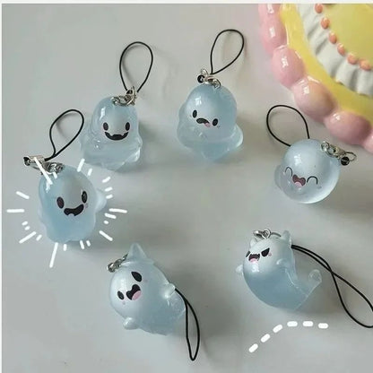 Creative Halloween Luminous Mini Cute Ghost Pendant Keychains Resin Keyring Key Holder for Kid Adult Festival Gifts Bag Charms