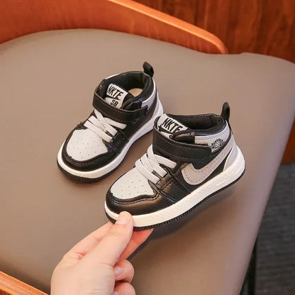 2025 New Children's Mid-Top Sneakers kids Sneakers Boys Girls Casual soft-soled shoes are stylish and comfortable