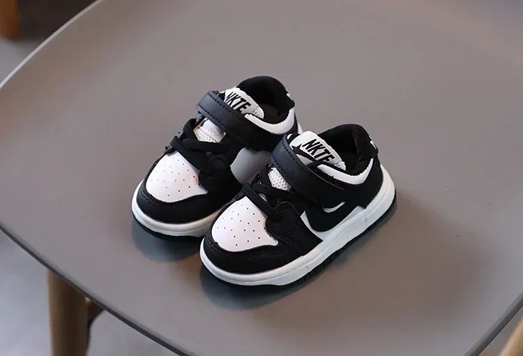 2025 New Toddler Baby Kids Fashion Design Walking Shoes Sneakers White Non-slip Casual Shoes Boys Breathable Outdoor Board Shoes