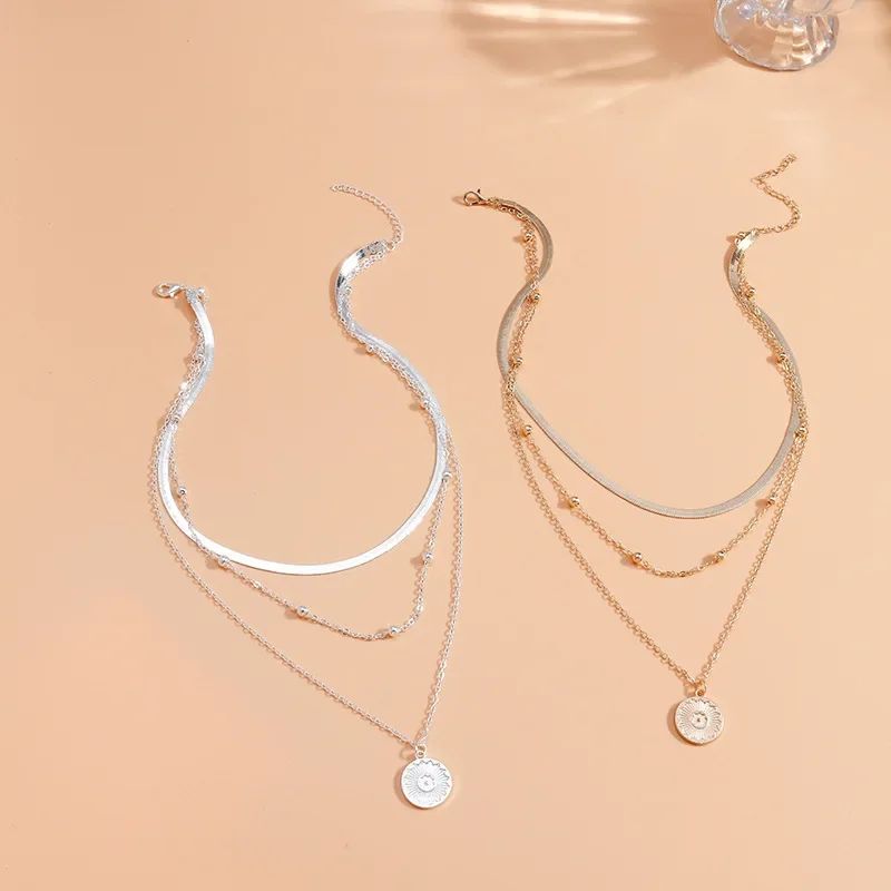 Colar Feminino de Prata Esterlina 925 com Três Camadas, Redondo, Corrente Snake Simples, Charm com Bola, Presente para Festa, Joia Exquisita Feminina