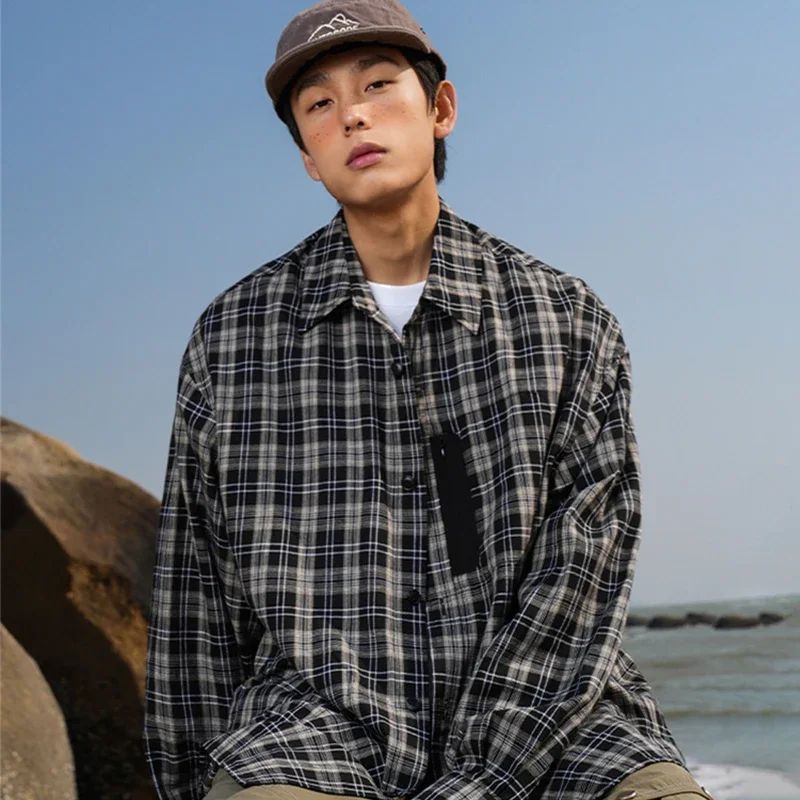 Autumn Y2K Vintage Plaid Shirts For Men Long Sleeve Button Up Blouse Korean Fashion Zip Pocket Cargo Shirt Streetwear Clothes