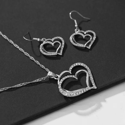 Conjunto de Joias Coração de 3 Peças Brincos Colar com Pingente para Mulheres Conjunto de Joias Duplo Coração de Strass Elegante e Moderno