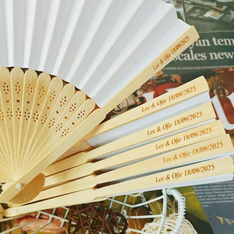 Personalized white paper Hand Fans with organza bag Custom Engraved Wedding Fans Party Favor Bridal Shower Accessory Guest Gifts