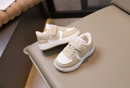 Children's Sports Shoes Low-Top Soft Bottom Color Blocking Board Shoes Boys and Girls Fashionable Hundred Non-slip Casual Shoes