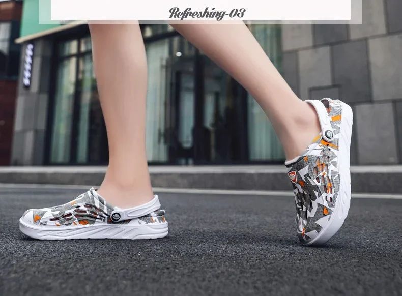 2025 New Fashion Sandals Men Clog Sandals Comfortable Breathable Beach Sandals Men Women Clogs Slippers Soft Bottom Men Shoes