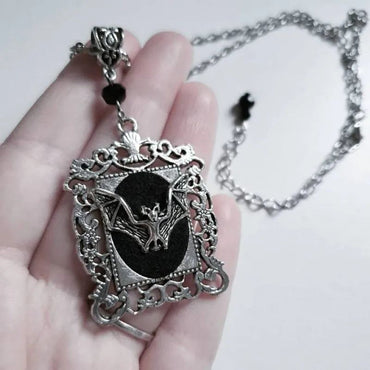Goth Bat Cameo Vampire Pendant Necklace Christmas Gift For Women Man Friends Witch Crystal Jewelry New Fashion