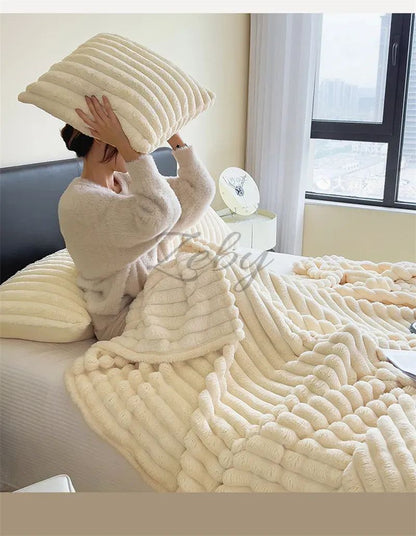 Imitation Rabbit Velvet Spring Autumn Warm Blankets or Blanket and Pillowcase Soft Fluffy Warmth Throw Blankets for Sofa Napping