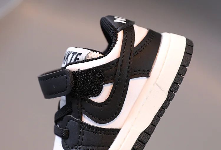 Fashion Little White Shoes Light Casual Shoes Baby Rubber Sole Anti Slip Shoes Sneakers Running Shoes Student Shoes Boys Girls