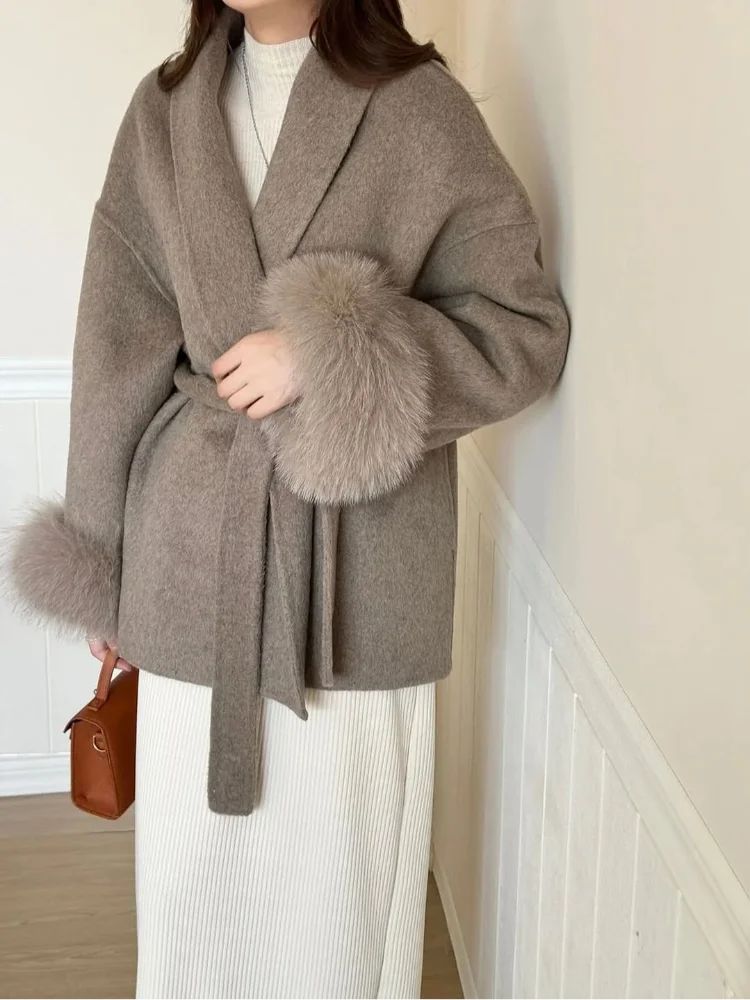 American Fashionable V-neck Lapel Furry Sleeves Lace-up Long-sleeved Woolen Coat Elegant Lace-up Long-sleeved Wool Coat