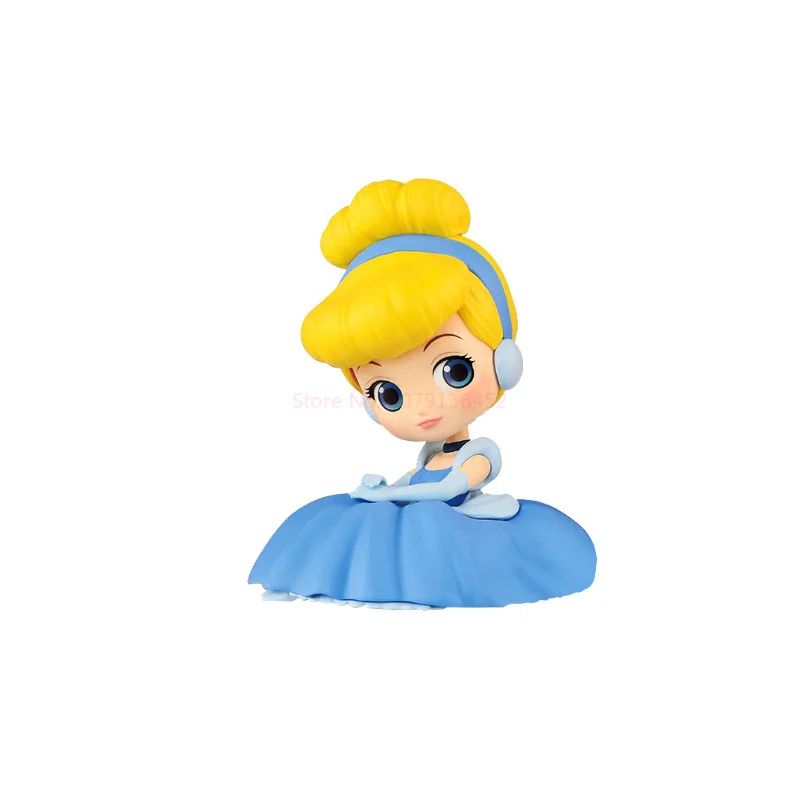 Bandai Original Disney Anime Figure Sentado Vilão Boneca Q Versão Brinquedos Infantis Decoração de Casa Menina Aniversário Modelo Brinquedos Presentes