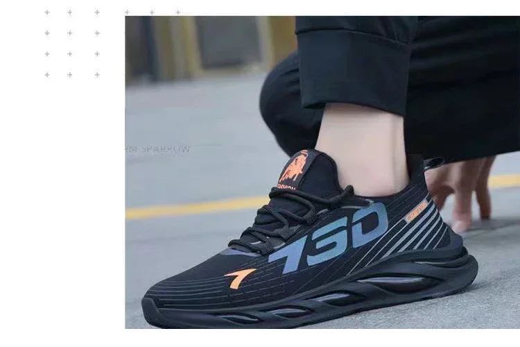 New Summer Men's Breathable Mesh Running Shoes Lightweight Sports Leisure Fashion Sneakers Trendy Brand