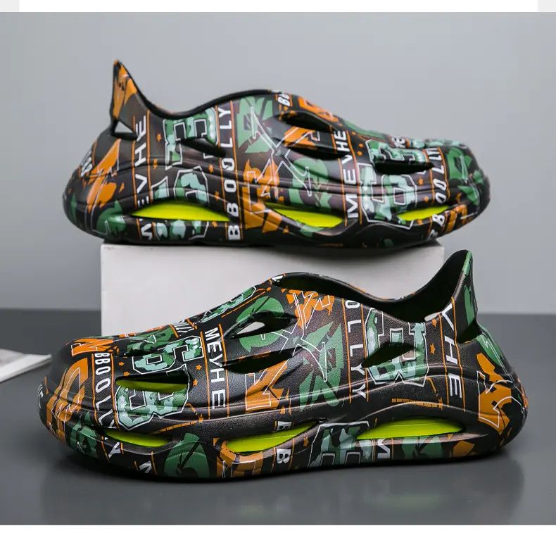 Clogs Men Waterproof Non-Slip Home Winter Warm Men Slippers Non-slips Ladies Soft Slippers Memory Foam Couples Shoes