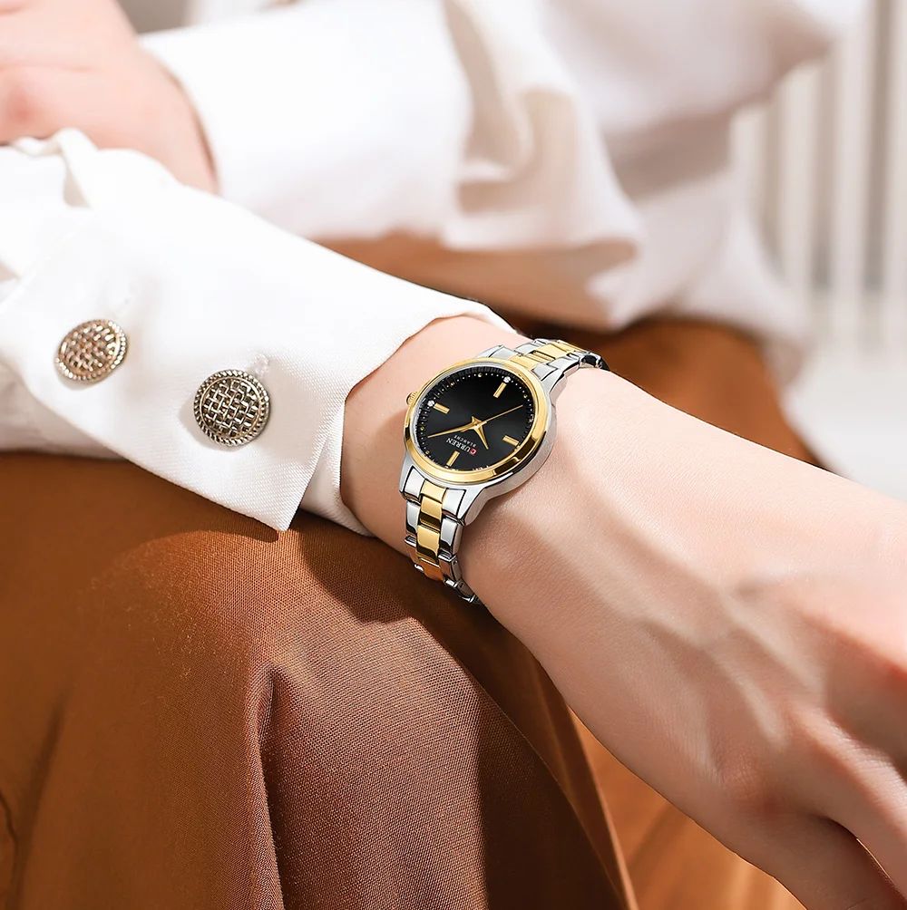 CURREN Women's Watches Fashion Original Quartz Wrist Watch for Ladies Roman Dial Dazzling Diamond Waterproof Luminous Luxury New