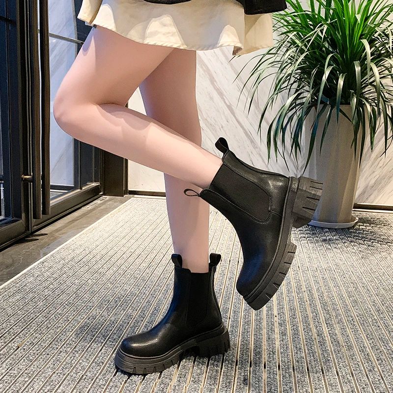 Autumn and Winter New Round Toe Low Heel Women's Boots Chelsea Motorcycle Boots Solid Color Breathable Casual Women's Boots