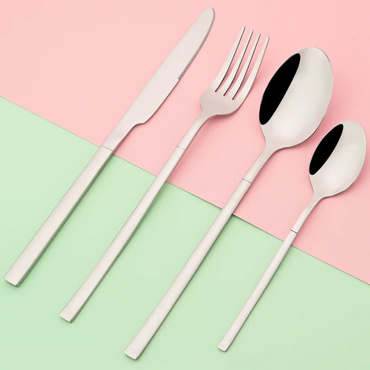 Conjunto de Talheres Ocidentais Dourados de 4 Peças em Aço Inoxidável Garfo Faca Colher de Café Conjunto de Louça Talheres de Cozinha Preteto Prateado