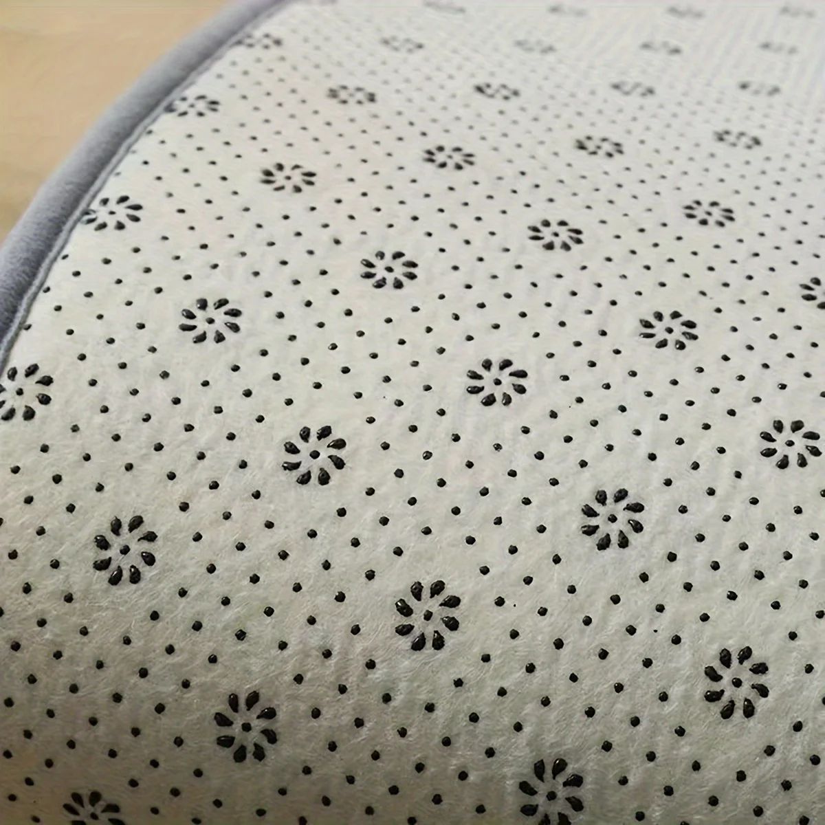 Thickened Special-shaped Absorbent Bathroom Floor Mat Flannel Toilet Mat Shower Room Non-slip and Dirt-resistant Foot Mat