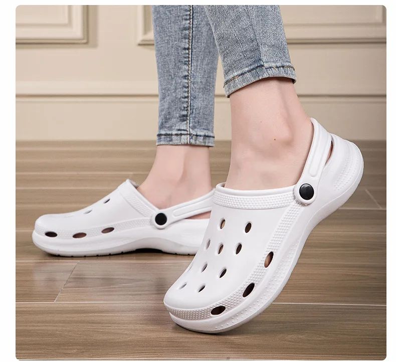 Stock Available 2024 New Large Size Beach Hollow Out Sandals Men's and Women's Garden Shoes Plus Size EVA Sole EVA Strap