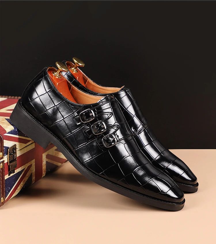 Slip on Dress Shoes Men Oxfords Fashion Business Office Men's Shoes Classic Luxury Leather Male Suits Shoes Italian Wedding Shoe