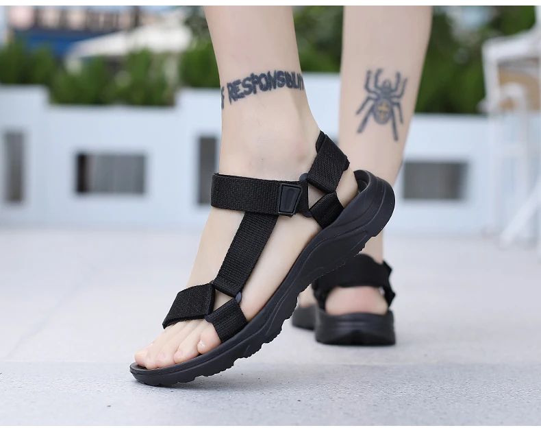 Men Sandals Non-slip Summer Flip Flops High Quality Outdoor Beach Slippers Casual Shoes Cheap Men's shoes Water Shoes 9072