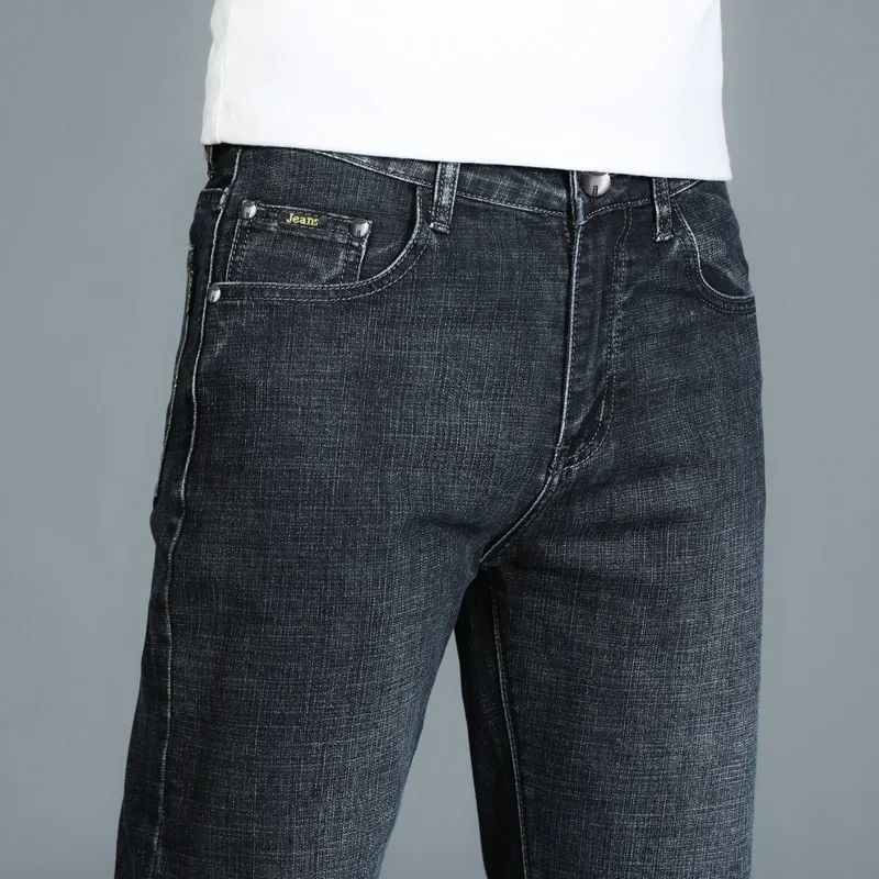 Mens High Quality Jeans Fashion Straight Denim Pants Men Classic Casual Jeans Male Plus Size Denim Trousers Ripped Jeans 28-40