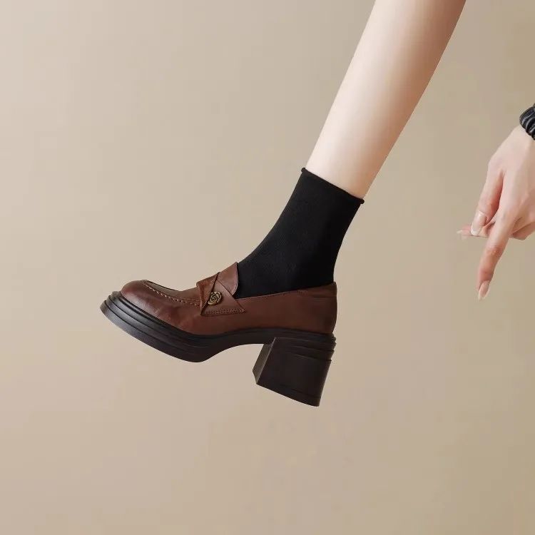 Sapatos Femininos Mary Jane Retrô da Moda Primavera Outono Sapatos Casuais Versáteis Femininos Salto Alto Lolita Sapatos de Couro