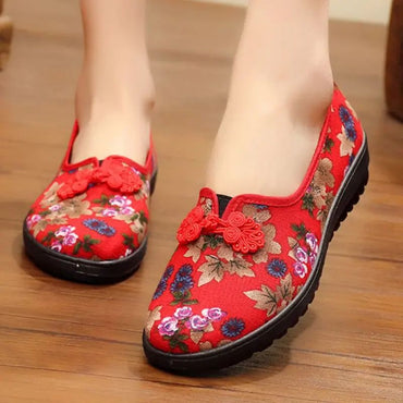 Women's Ethnic Embroidered Flats Soft Bottom Non-Slip Middle-aged Flat Mom Shoes Female Old Beijing Cloth Shoes