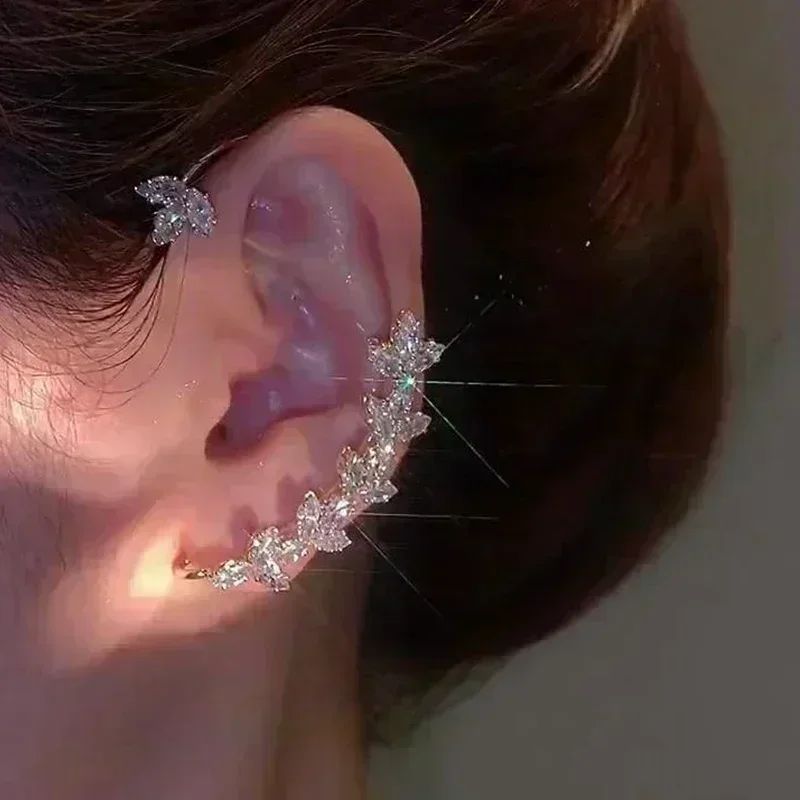 Brincos de Folhas Douradas com Cristal Verde para Mulheres Acessórios Diários de Individualidade Presentes de Joias para o Dia dos Namorados Aniversário