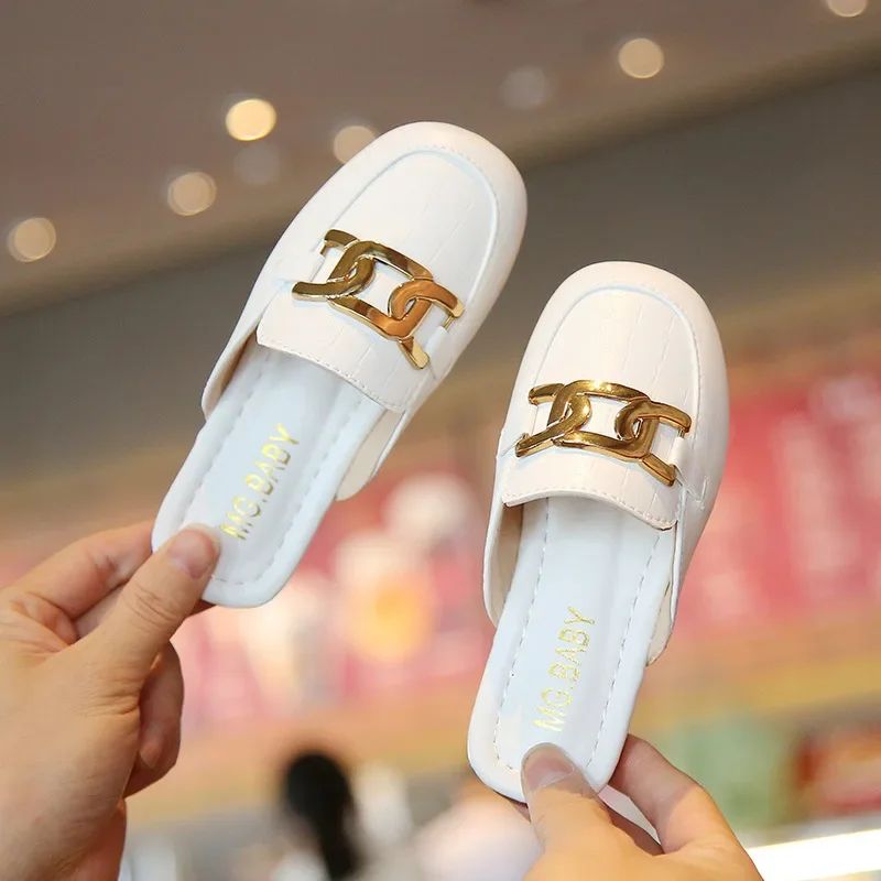 Children Sandals for Girls 2024 Summer New Girls Covered Toes Flat Leather Slippers Casual Lazy Metal Korean Kids Fashion Flats