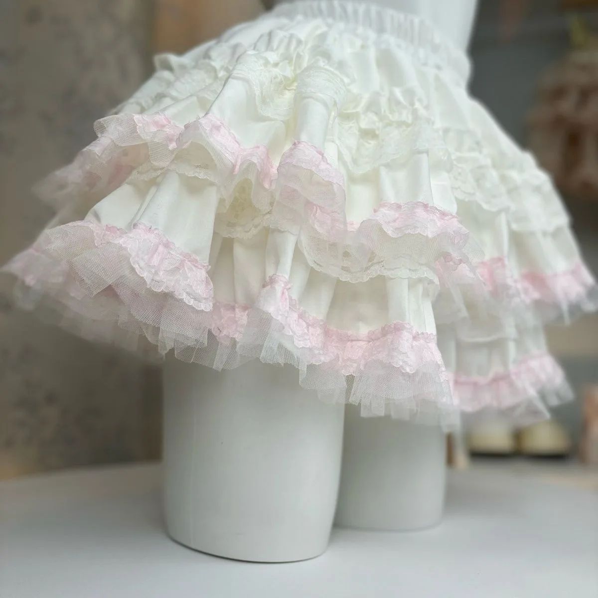 White Lace Ballerina Mini Skirt Puffy Half-length Short Skirts Sweet Cake Style New Arrival High Waist Flared Skirts