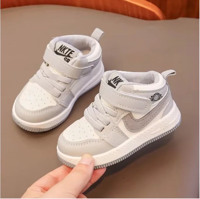 2025 New Children's Mid-Top Sneakers kids Sneakers Boys Girls Casual soft-soled shoes are stylish and comfortable