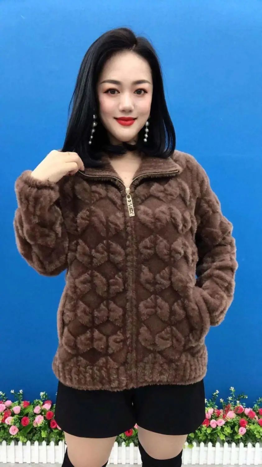 Plus Size Women's Thickened Long Sleeve Faux Mink Coat Autumn Winter Fashionable Jacket for Older Women And Young Mothers