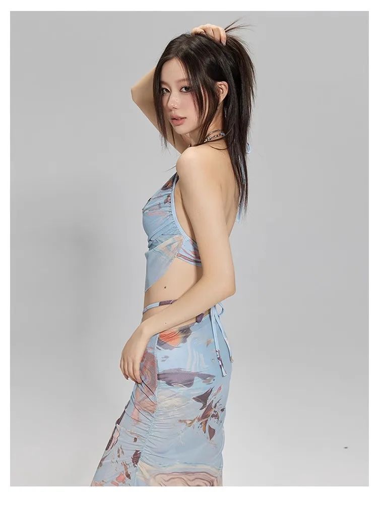 2024 New Three-Piece Bikini Set Beach Vacation Hot Spring Trip Slimming Long Skirt Separate Swimsuit Meat Concealing Photography