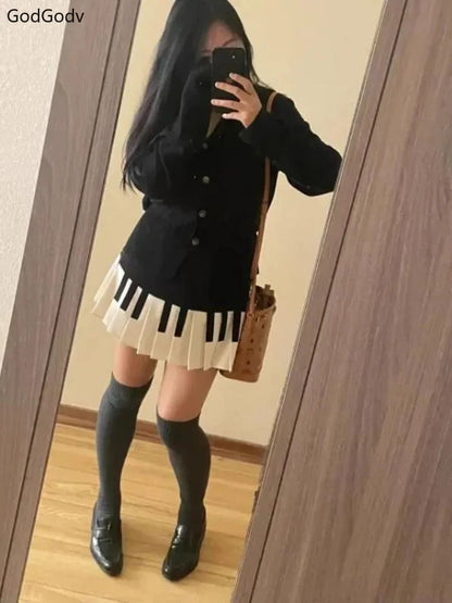 Spring Black White Spliced Women Short Skirt 2025 Y2k Slim Design Harajuku Mini