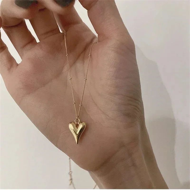 Colar Feminino com Pingente de Gota D'água com Borla em Aço Inoxidável Banhado a Ouro, Estilo Europeu e Americano, Corrente na Clavícula, Joia para Festa