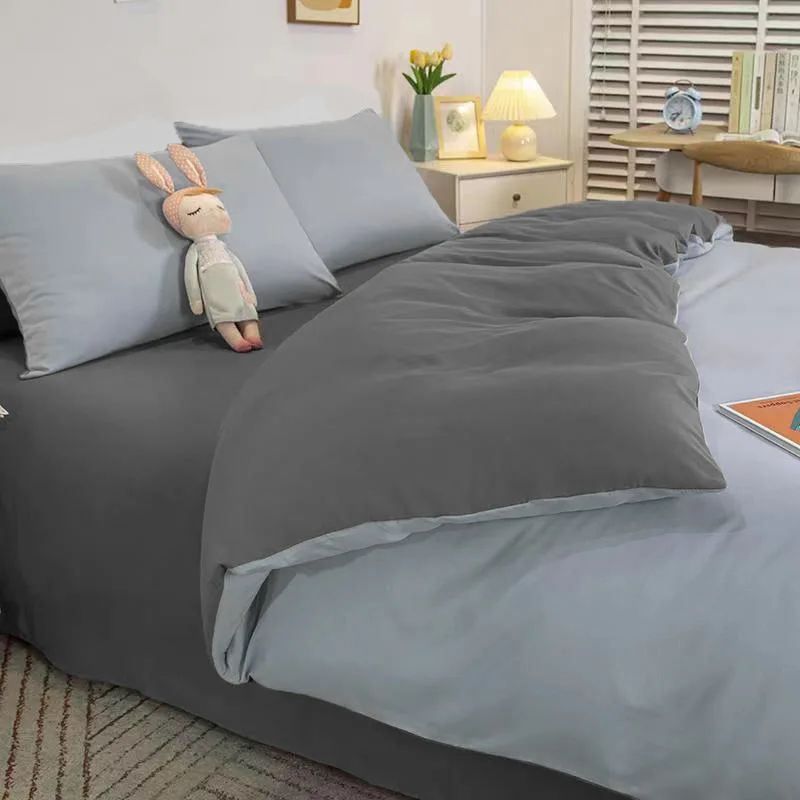 Conjunto de cama de cor sólida de quatro peças para crianças e adultos, cama de casal grande, conjunto de capa de edredom, lençol e capa de travesseiro de quatro peças