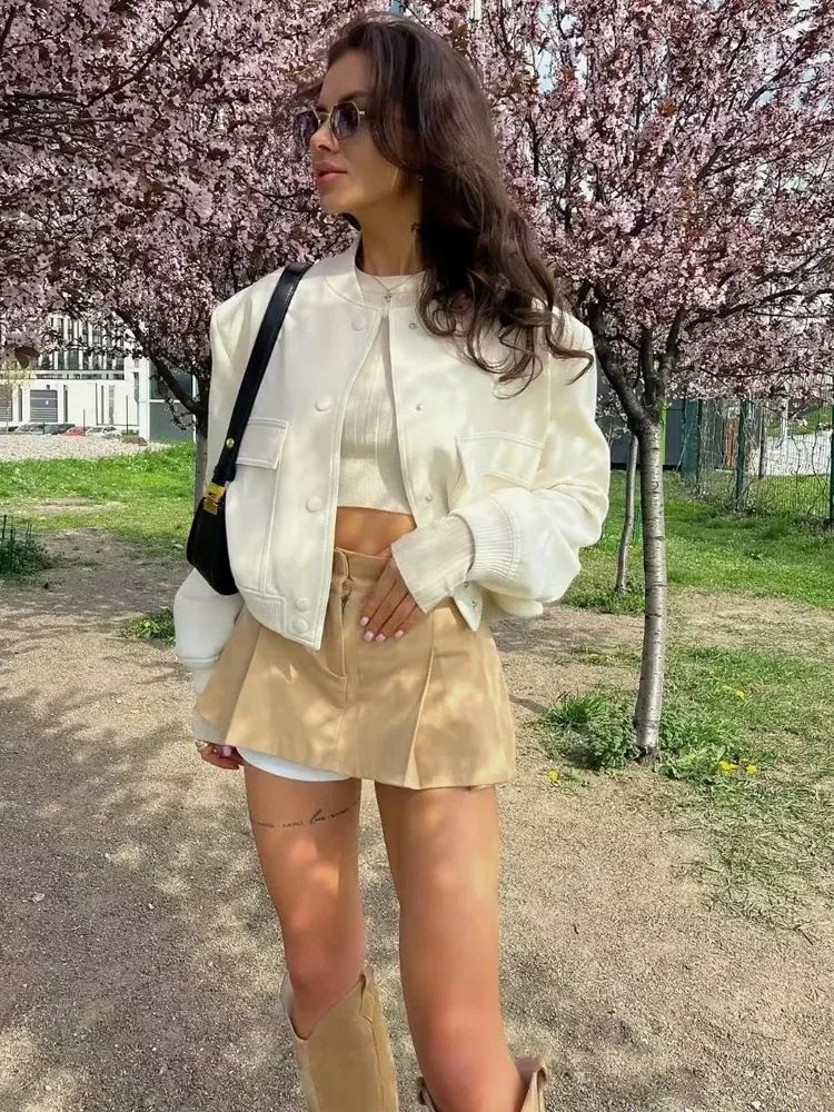 Woman Bomber Jacket Coat White Autumn Winter Button Baseball Aviator Cropped Jackets for Women Long Sleeve Crop Outerwear