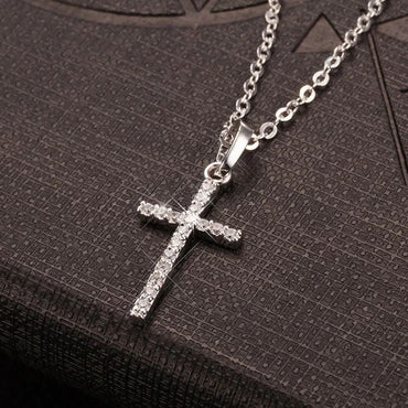 Stainless Steel Cross Pendant Zircon Necklace for Women Men Personalized Design Popular Hip Hop Choker Chain Party Jewelry Gifts