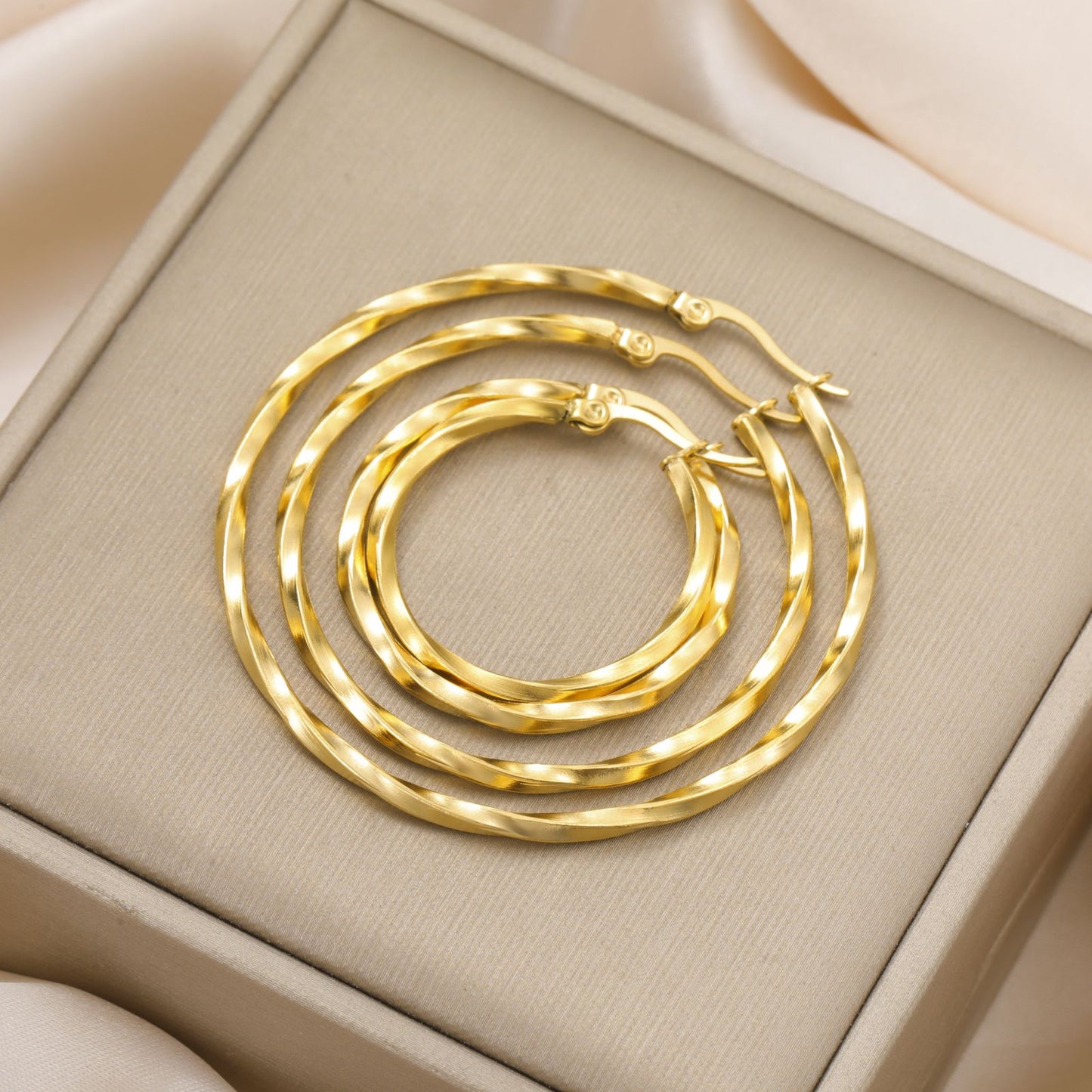 Brincos de Argola Geométricos Cazador Femininos 28-54MM Banhados a Ouro Real Aço Inoxidável Brincos Tendência 2025 Joias Festa Presente de Aniversário