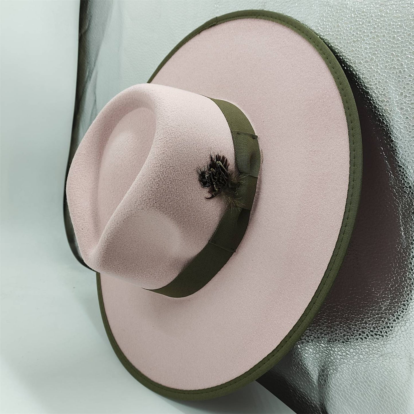 Chapéu Fedora Pintado à Mão Masculino e Feminino Chapéu Panamá Moda Primavera Outono com Pena Envolta Chapéu Fedora de Lã com Aba Grande