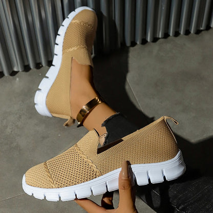 Lightweight Knitting Casual Sneakers Women Plus Size 36-43 Breathable Mesh Flats Woman Slip On Soft Sole Walking Shoes Ladies