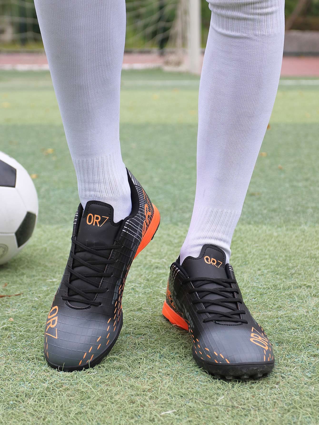 TF/FG Football Field Boots Original Men Women Studded Football Shoes Turf Match Ultralight Soccer Shoes Cleats Unisex Resistant