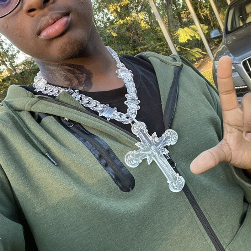 Colar com Pingente de Cruz Grande Iridescente de Jesus Cristo em Acrílico para Mulheres e Homens Colar com Corrente de Arame Farpado Joia de Presente
