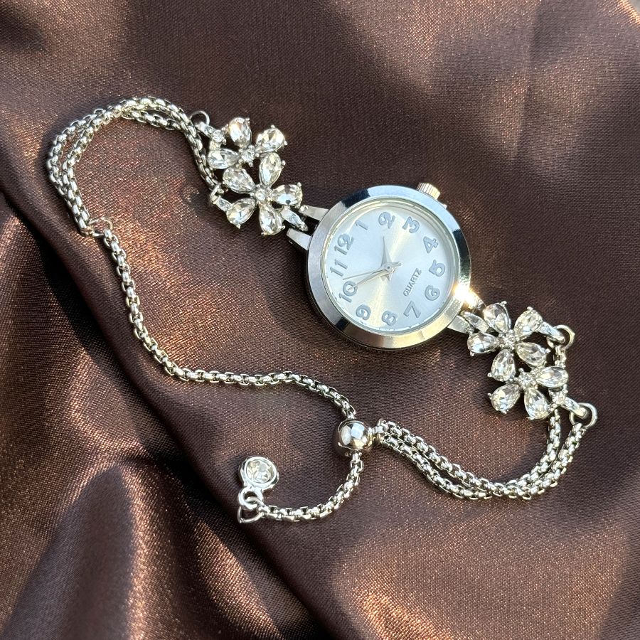 Live burst new diamond set flowers color diamond simple fashion pull bracelet watch women's watch