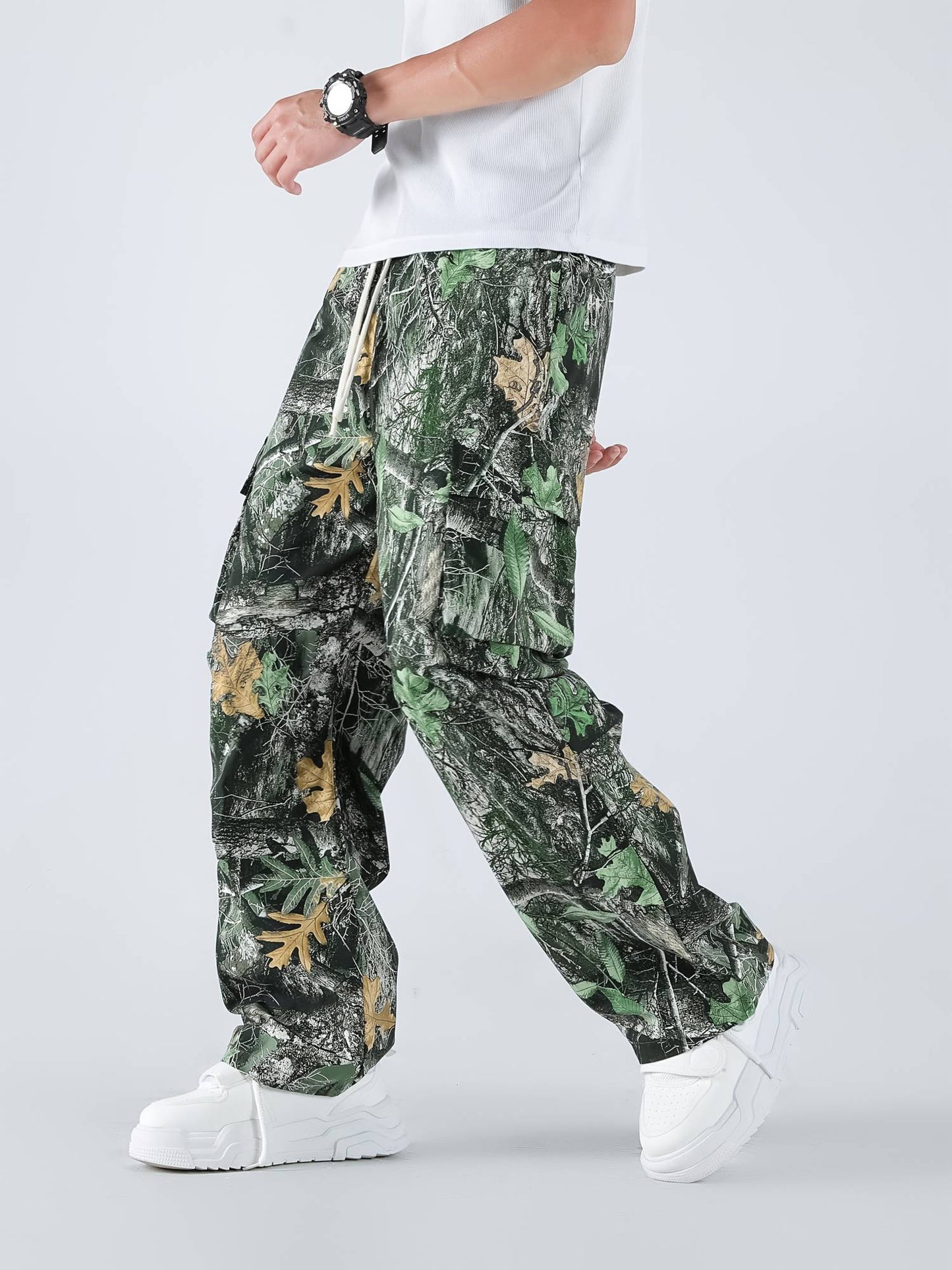 Men's Three-color Casual Camouflage Leaf Pattern Sport Belt Side Pocket Casual Sport Pants