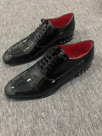 Man Fashion Genuine Patent Leather Single Soes Back Rivet Decoration Lace Up Male Round Toe Male Black Party Wedding Shoes