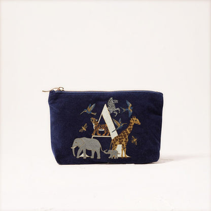 Cute Animal Letter Print Velvet Clutch Makeup Bag - Fashionable And Stylish Cosmetic Pouch for Women